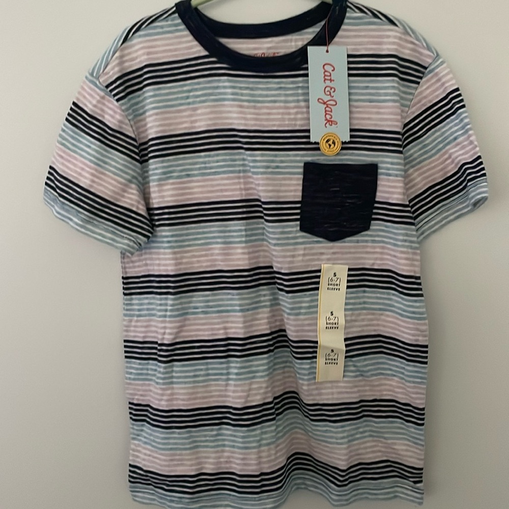 NWT Cat & Jack boys t-shirt size 6/7